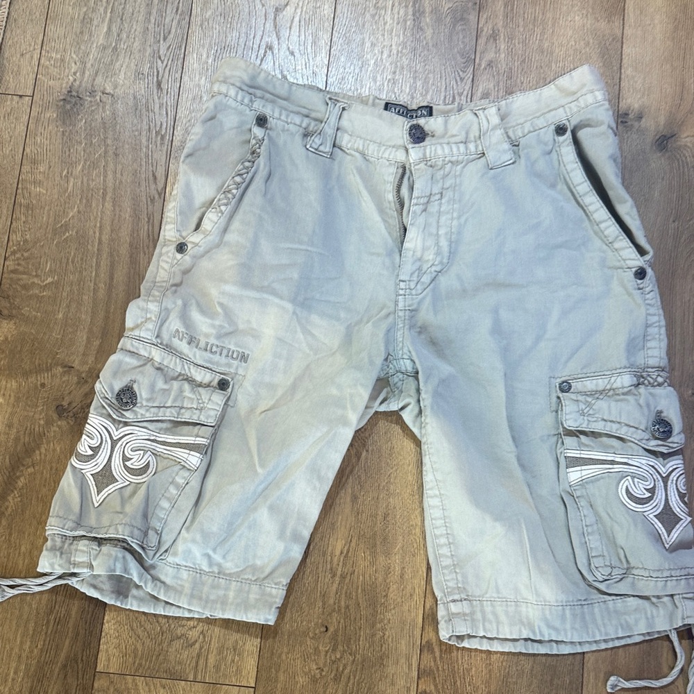 Affliction Men's Light Gray Cargo Shorts